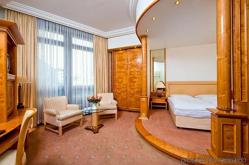 Hotel Mondial Am Kurfuerstendamm Berlin Germany
